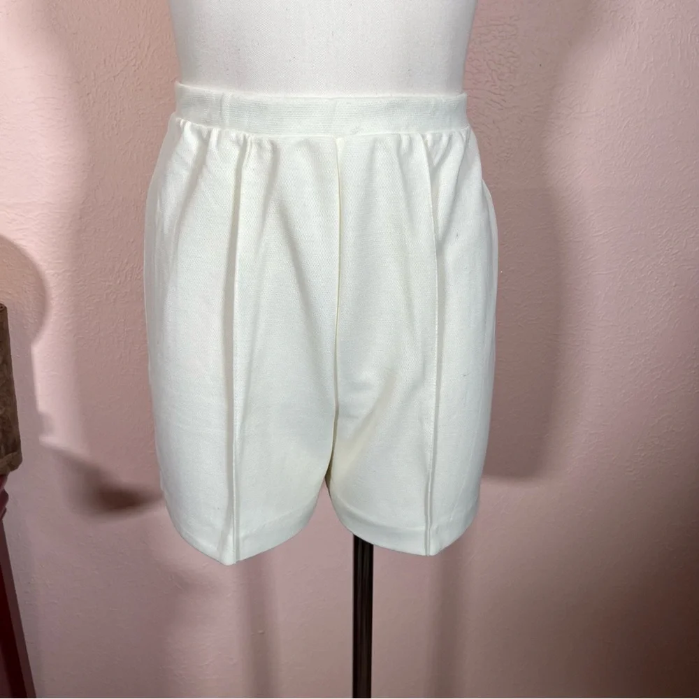 Vintage Floral Embroidery High Waisted white Polyester Shorts 1960 1970 medium - Picture 5 of 16
